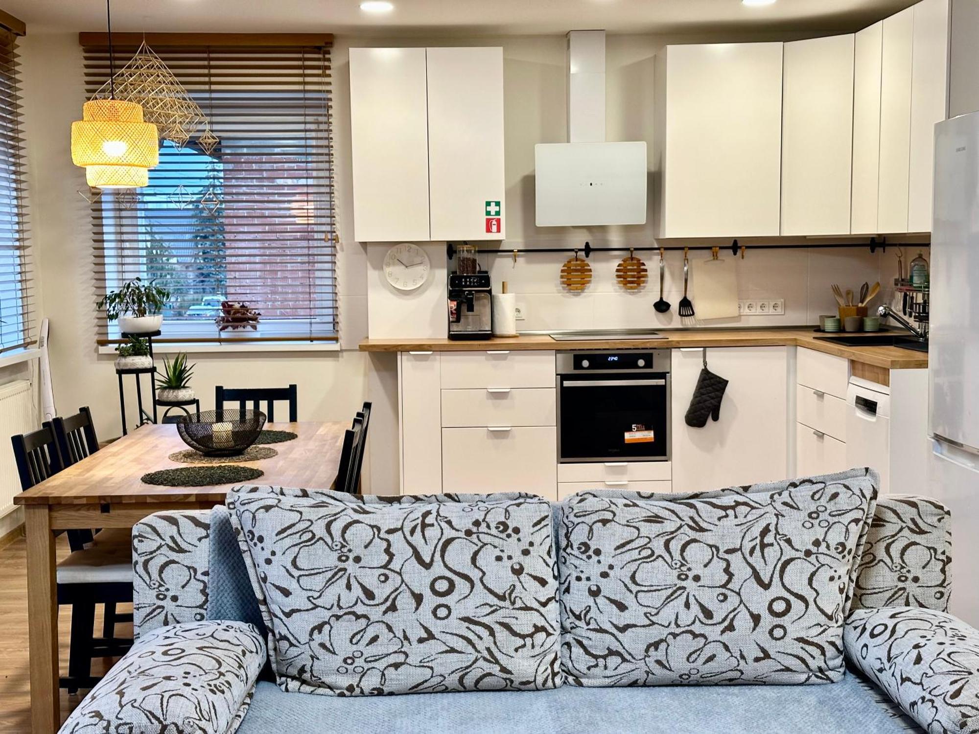 Japandi Apartamentai Κάουνας Εξωτερικό φωτογραφία